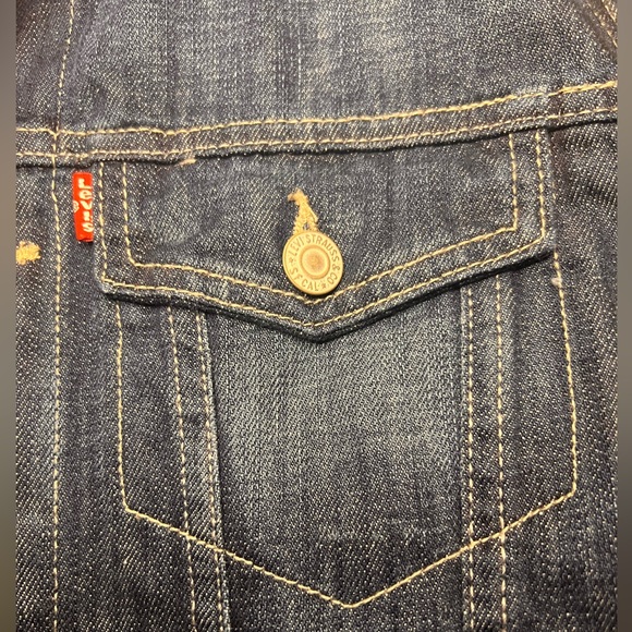 Levi’s Denim Trucker Jacket - Picture 4 of 4